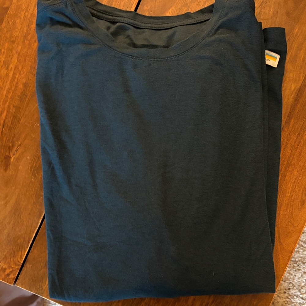 Dark Blue Men’s Vuori Long Sleeve Strato Tech Tee XL